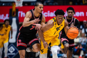 No. 6 Houston's defense the difference in a 63-49 victory against WVU